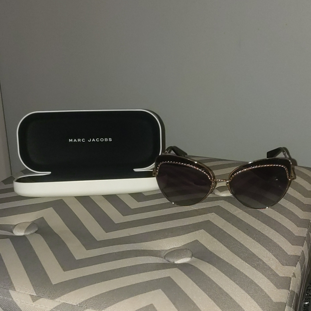 Marc Jacobs Twist Cat Eye Sunglasses